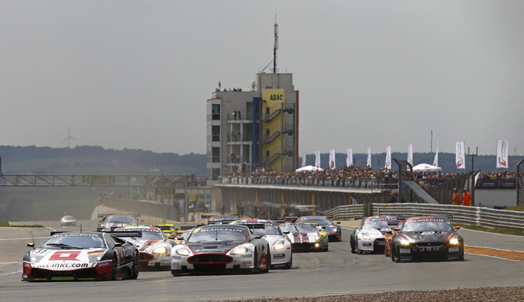 Nissan GT-R Race Scene Picture